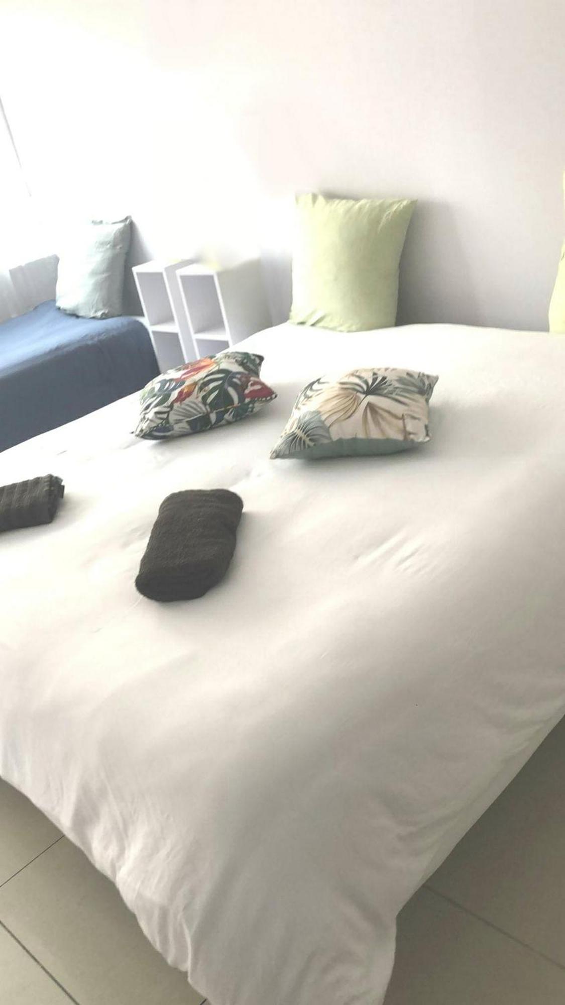 Sejour Perpignan Avec Petit-Dejeuner A La Demande Et Piscine A 20 Minutes De L'Espagne A Le Palace Climatise Экстерьер фото